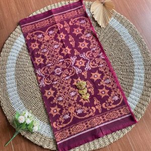 Kain Tenun Tradisional